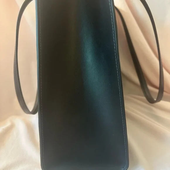 Coach Leather Tote Bag with Matching Wristlet - Picture 12 of 14